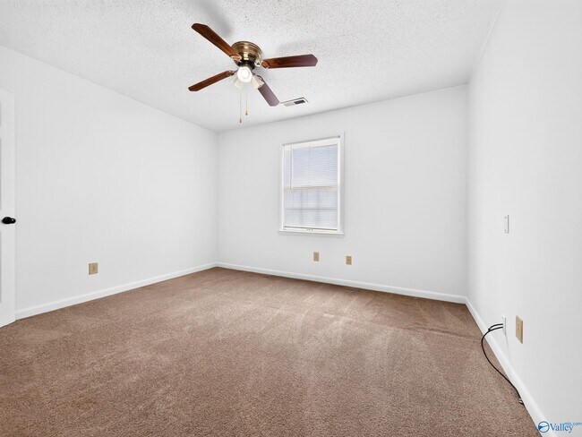Building Photo - 6209 Friar Tuck Dr NW