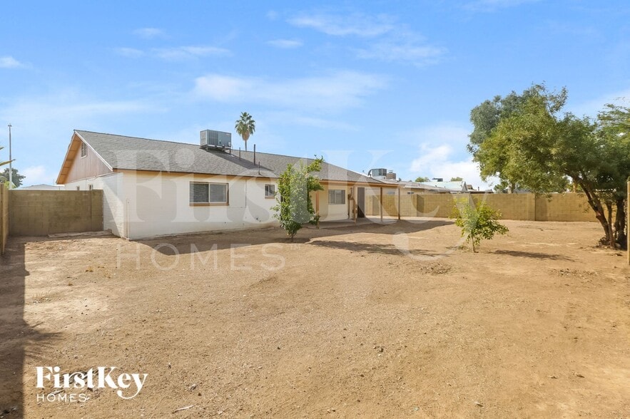 Building Photo - 4538 W Palo Verde Ave