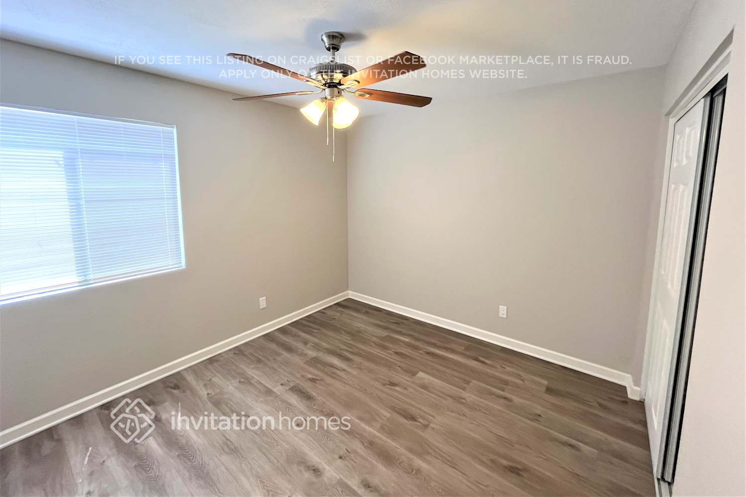 Building Photo - 3856 E Acoma Dr
