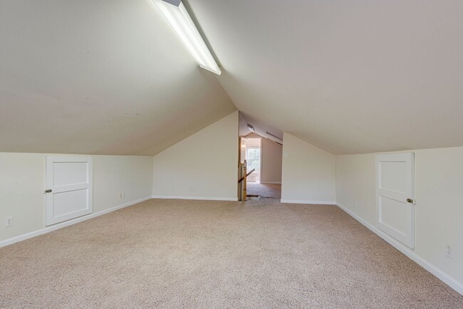 Building Photo - 3505 Marlborough Ave