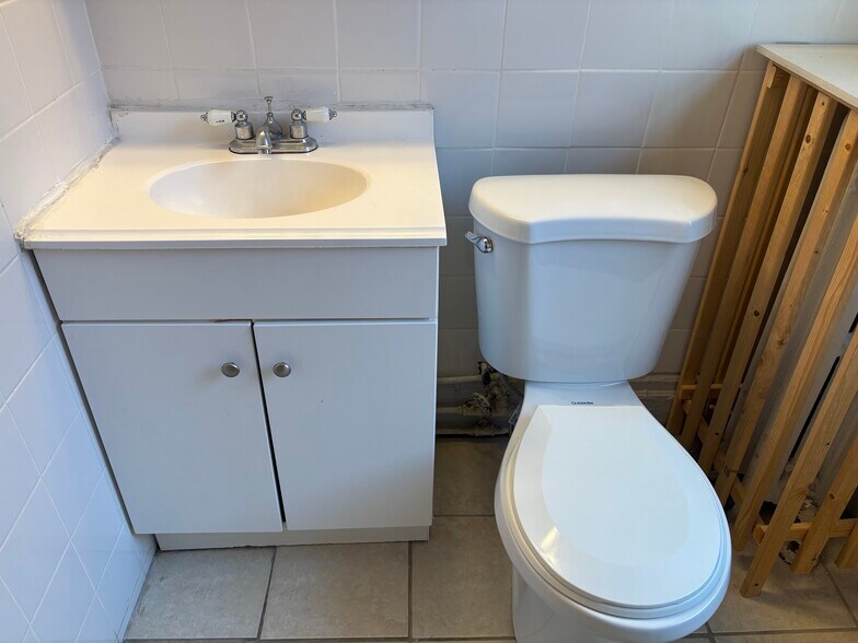 Building Photo - 5847 Nicholson St