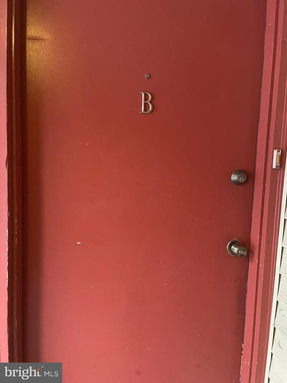 Building Photo - 806B Cypress Point Cir