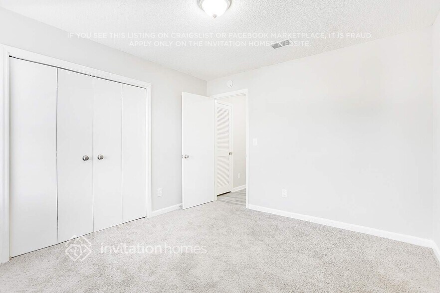 Building Photo - 884 Kilkenny Cir