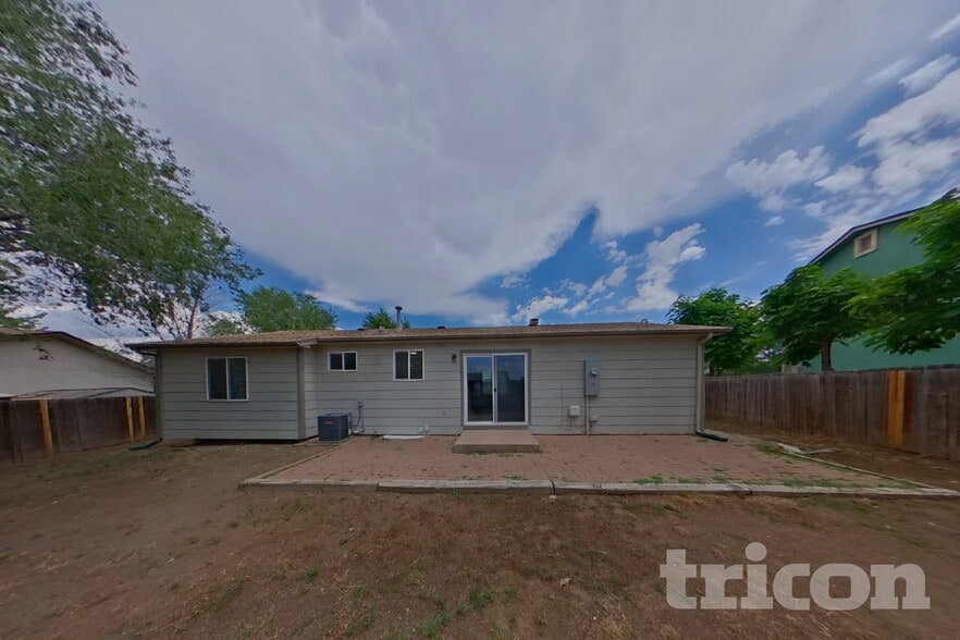 Building Photo - 1075 Keith Dr