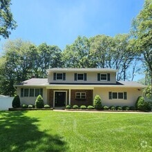 Building Photo - 862 Larkfield Rd
