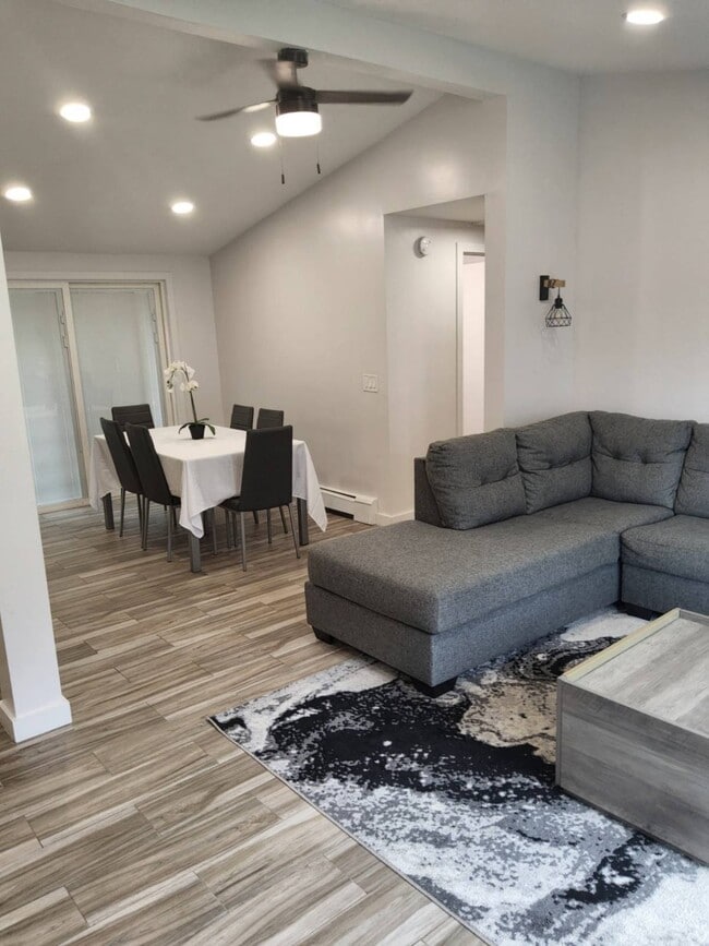 Building Photo - 13 Beth Mor Rd