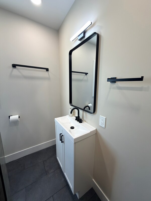 Building Photo - 4231 Davis St