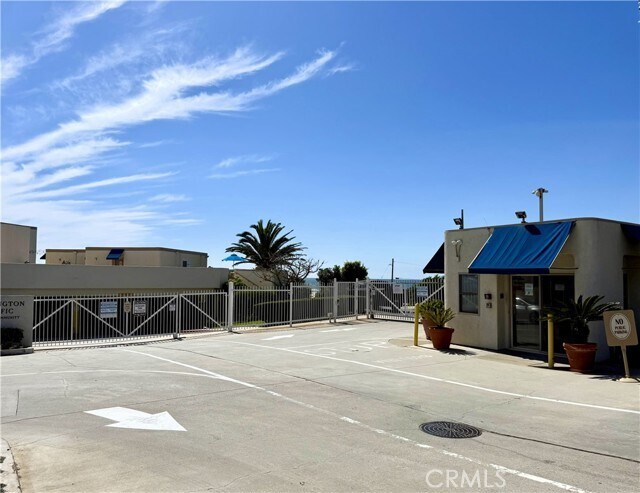 Building Photo - 711 Pacific Coast Hwy
