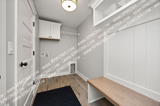 Building Photo - 326 29th St SW