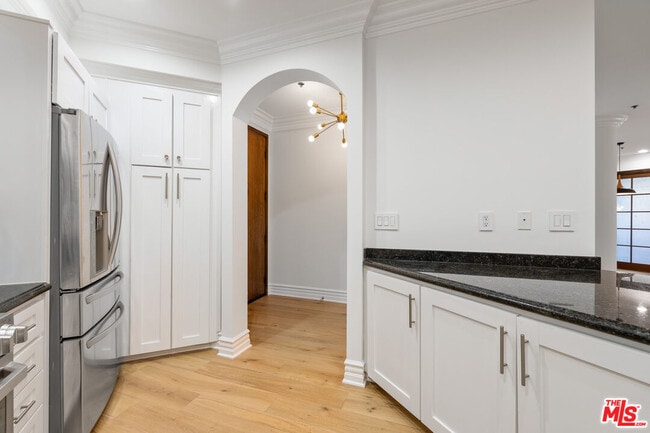 Building Photo - 850 Croft Ave