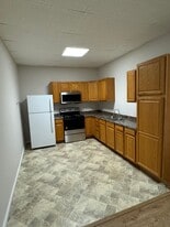 Building Photo - 104 N Water St