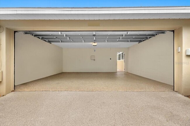 Building Photo - 9526 W Park Village Dr