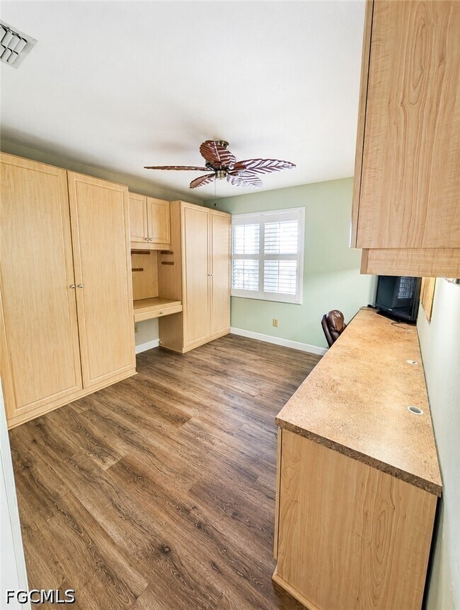 Building Photo - 12601 Kelly Sands Way