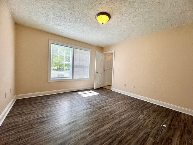 Building Photo - Additional units available with different ...