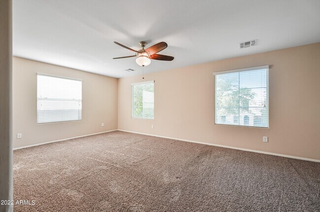 Building Photo - 2185 S Sanders Dr