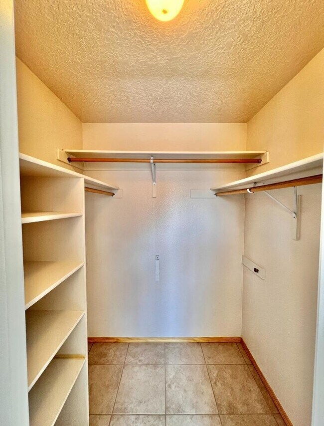 Building Photo - 10408 Paso Fino Pl SW