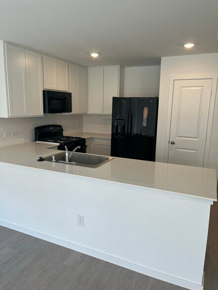 Building Photo - 4025 Twinleaf Dr
