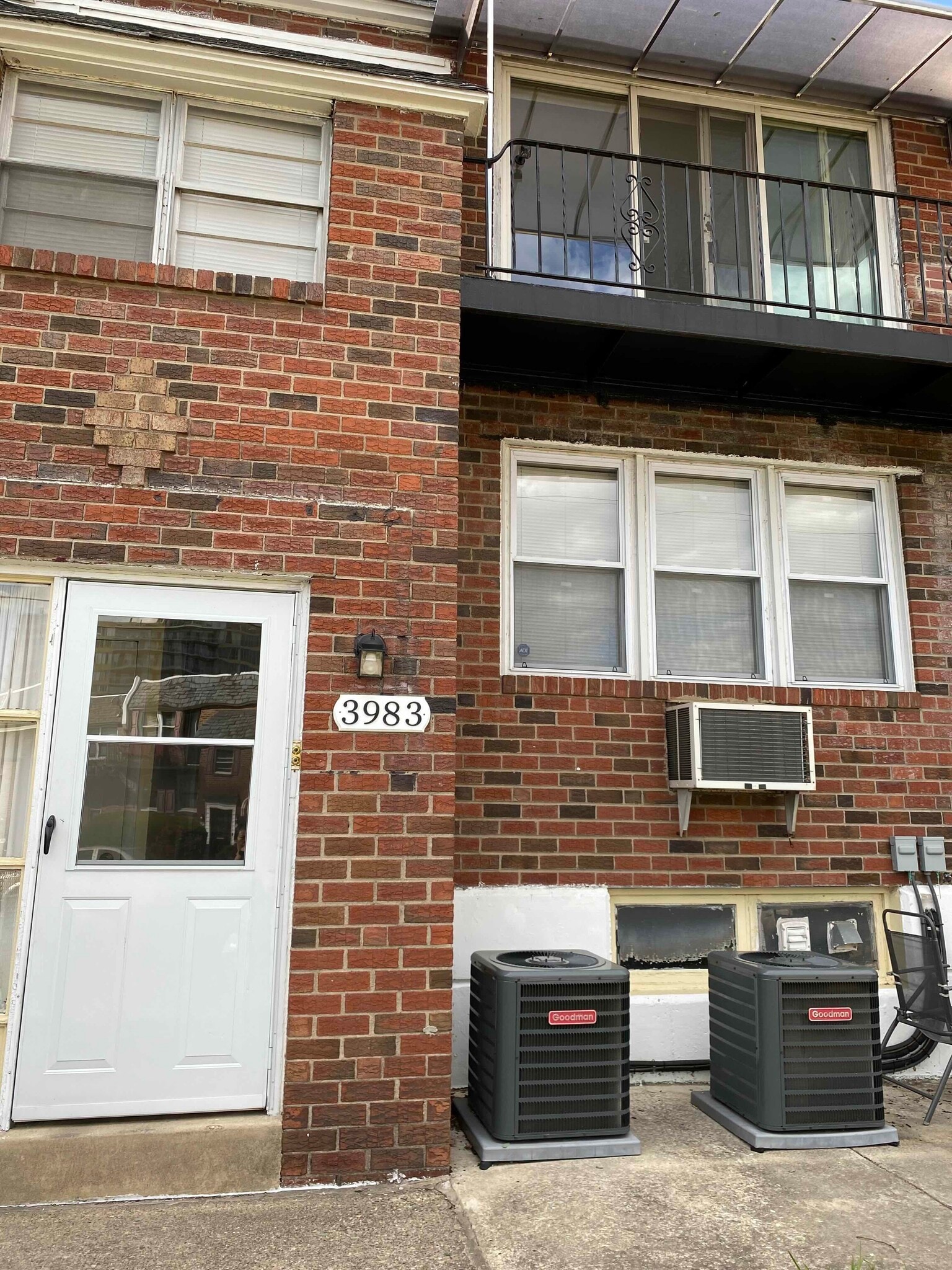 Building Photo - 3983 Lankenau Ave