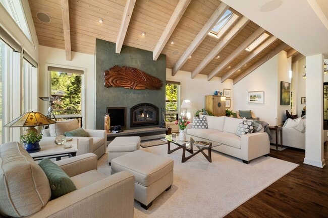 Building Photo - Tahoe Elegance