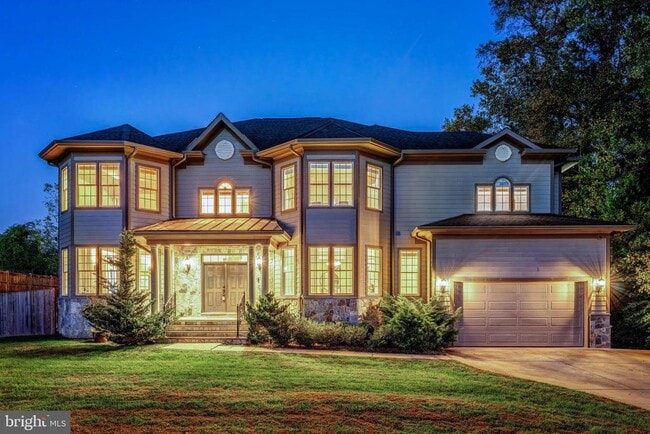 Building Photo - 829 Golden Arrow St