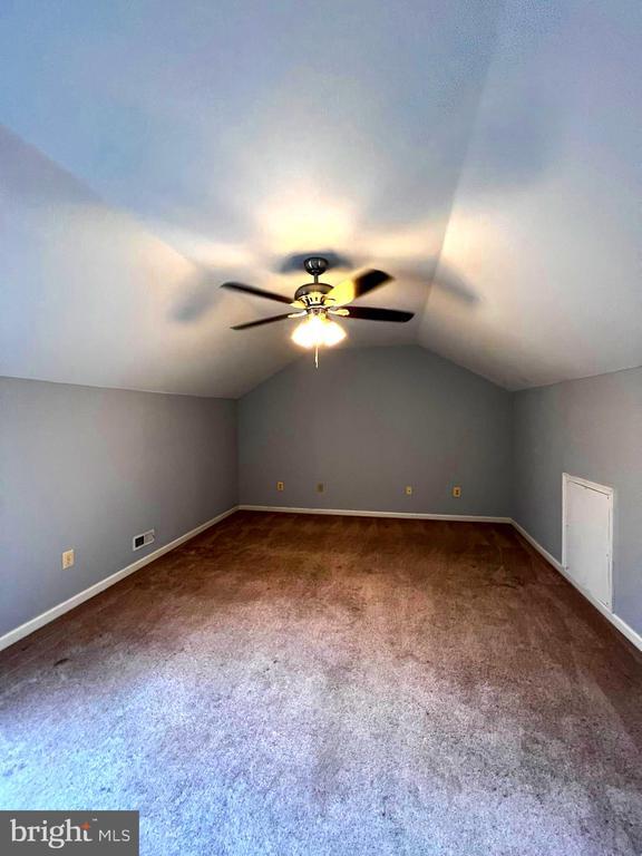 Building Photo - 150 Canterbury Ln