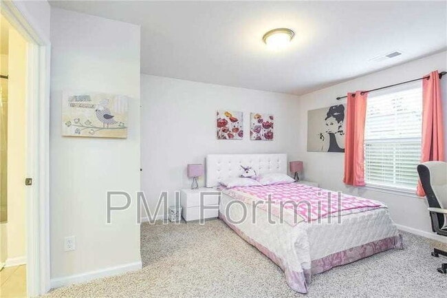 Building Photo - 1351 Yellow Springs Dr