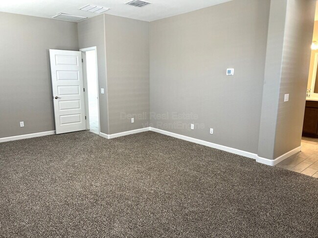 Building Photo - 8213 S 45th Ave