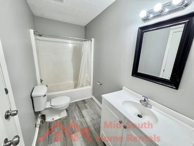 Building Photo - 5168 Corkwood Dr