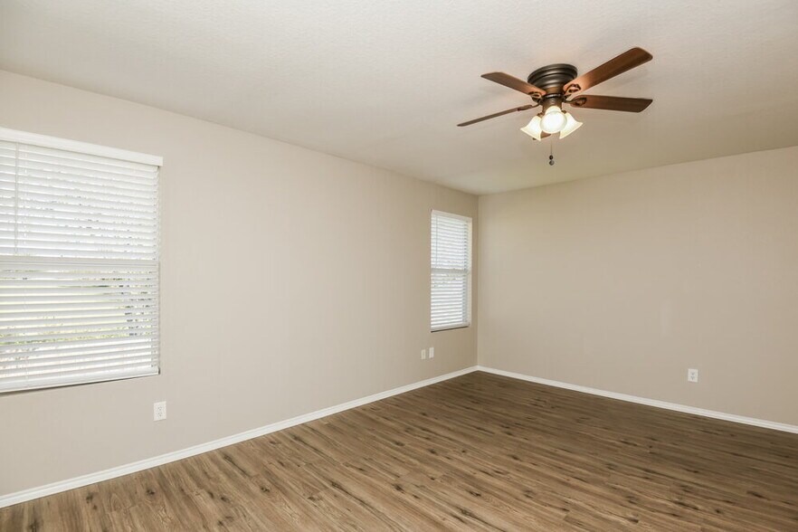 Building Photo - 6937 Brookglen Ln