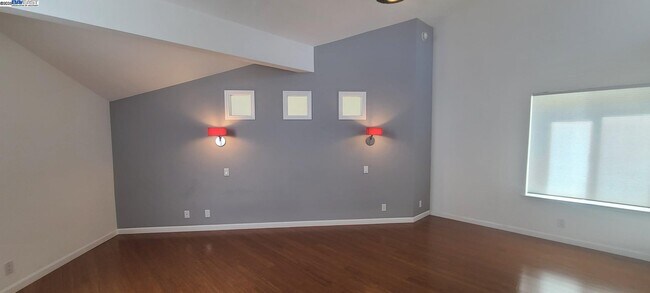Building Photo - 1489 Trimingham Dr