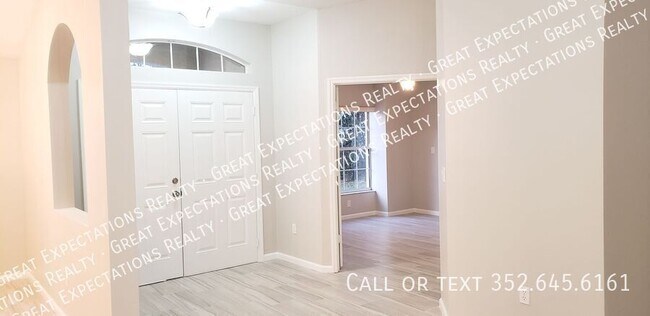 Building Photo - 6499 N Airmont Dr