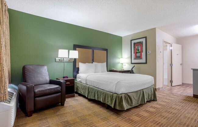 Building Photo - Furnished Studio-Denver - Lakewood South