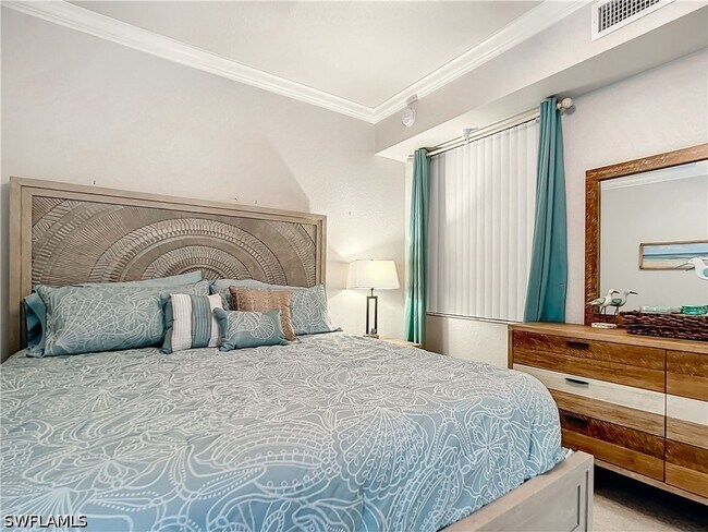 Building Photo - 9715 Acqua Ct