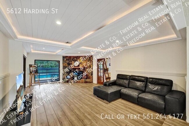 Building Photo - 5612 Harding St