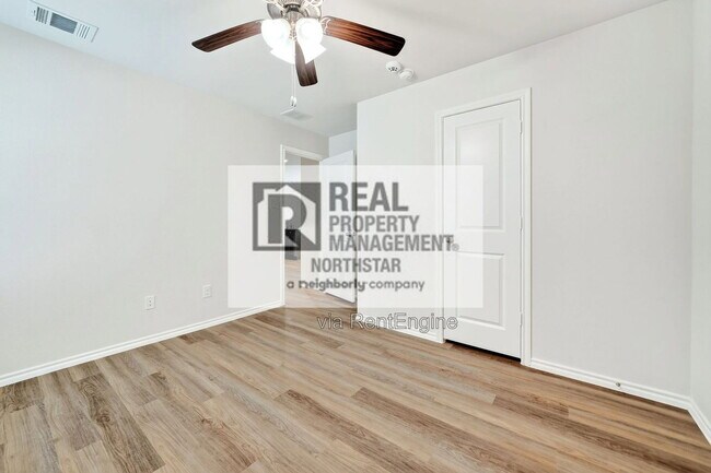 Building Photo - 848 Good Cheer Ln