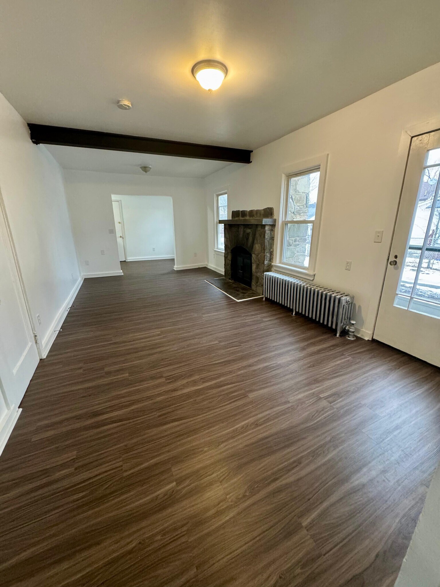 Building Photo - 9 Allen St