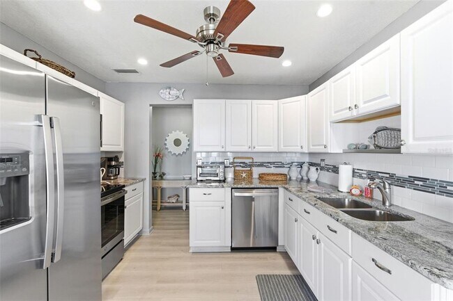 Building Photo - 4805 Cobia Dr SE