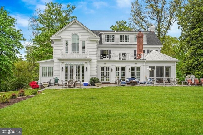 Building Photo - 1031 Pine Hill Rd