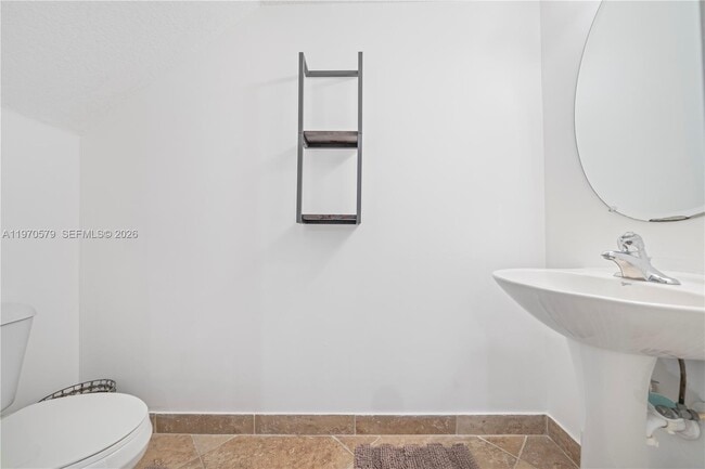 Building Photo - 5905 Abbey Rd