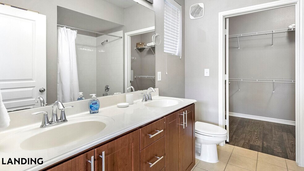 Building Photo - 15777 Quorum Dr