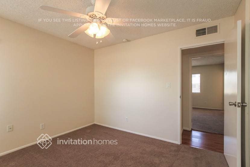 Building Photo - 6135 W Mauna Loa Ln