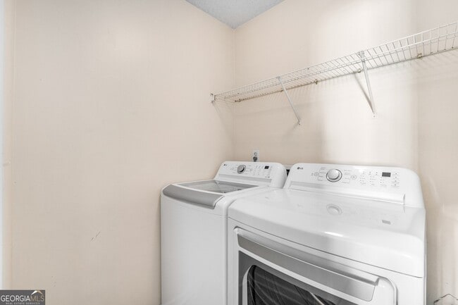 Building Photo - 4849 Lilly Stem Dr