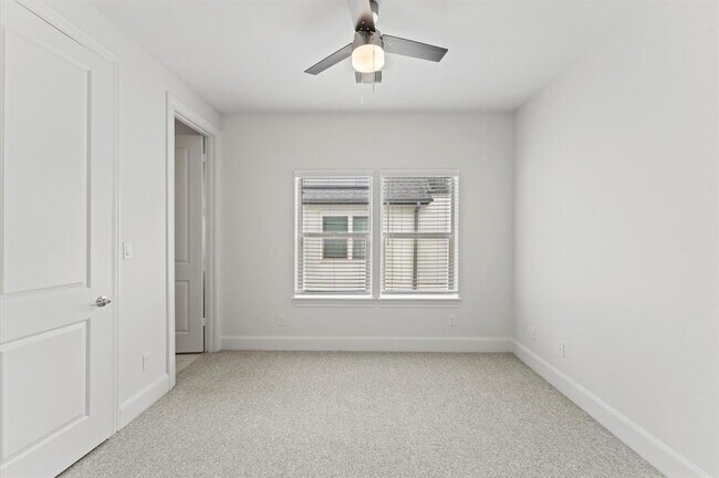 Building Photo - 4053 Leeland St