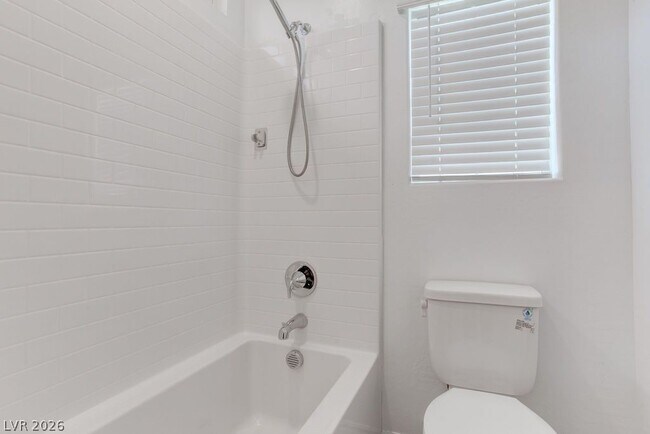 Building Photo - 7106 Calvert Cliffs St