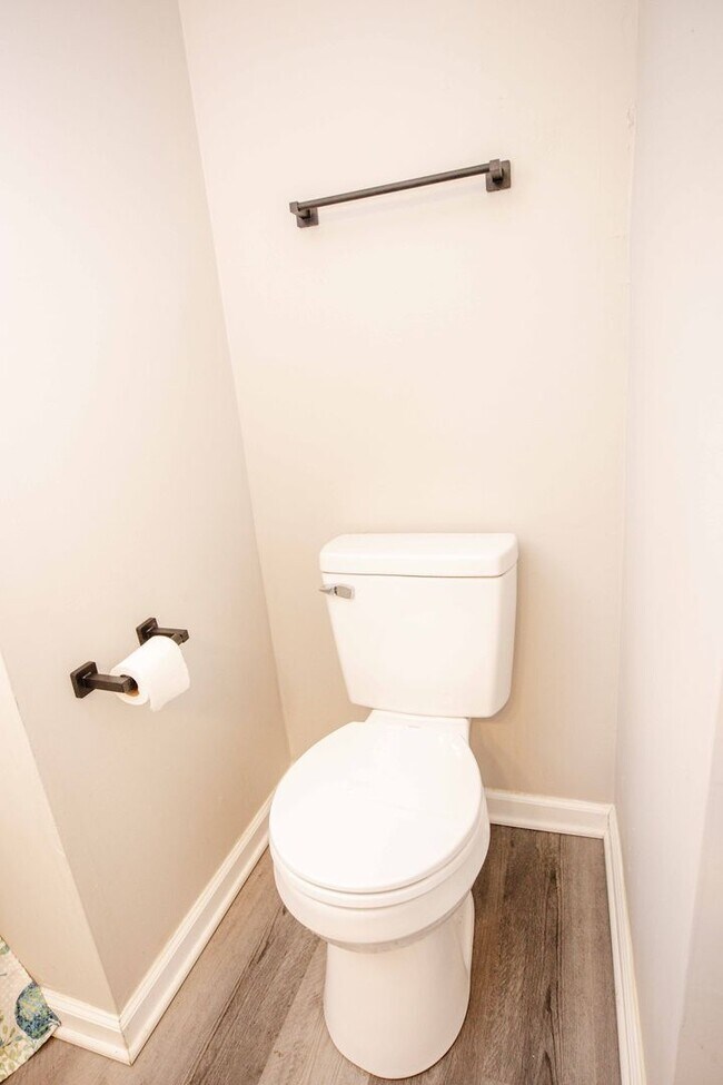 Building Photo - Beautiful Two bedroom home available for rent!