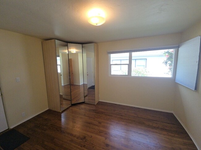 Building Photo - 3BD/2BA Eureka home is close to Sequoia Park, boasts infrared sauna!