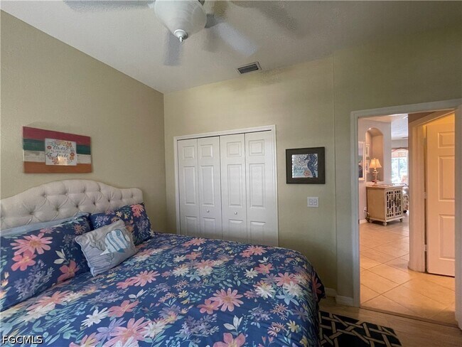Building Photo - 10630 Camarelle Cir