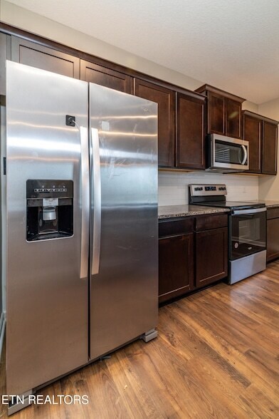 Building Photo - 173 Ashe Ave