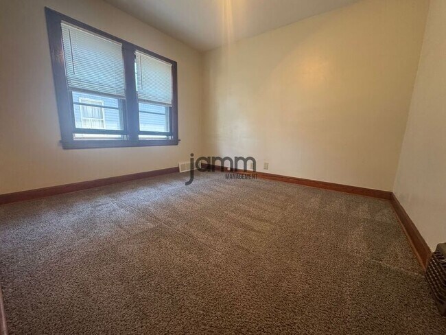Building Photo - 4347 W 49th St