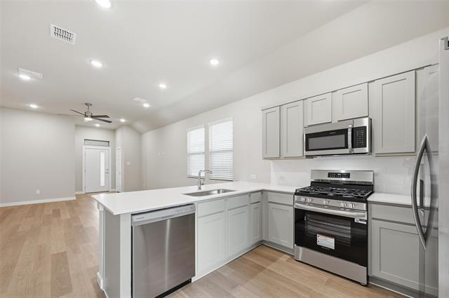 Building Photo - 3711 White Rock Dr